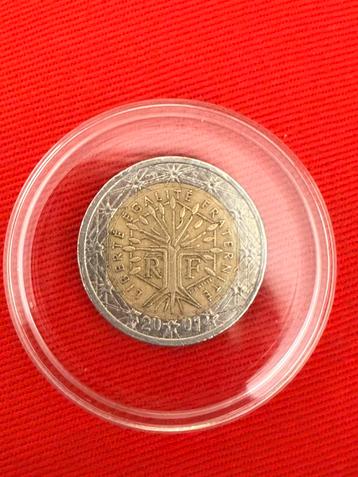 1 2€ coin 2001, golden coin ECU 1998, 2€ coin cancer, 1 bitc, Enlèvement ou Envoi, Monnaie en vrac, 2 euros, France