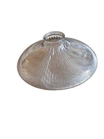 Verre Holophane pour luminaire beschikbaar voor biedingen