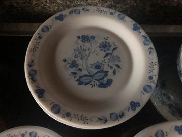Arcopal blauw motief servies vintage beschikbaar voor biedingen