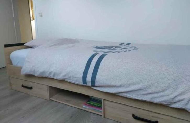 Eikenhouten bed, Huis en Inrichting, Slaapkamer | Bedden, Zo goed als nieuw, Eenpersoons, 90 cm, 200 cm, Hout, Beige, Ophalen