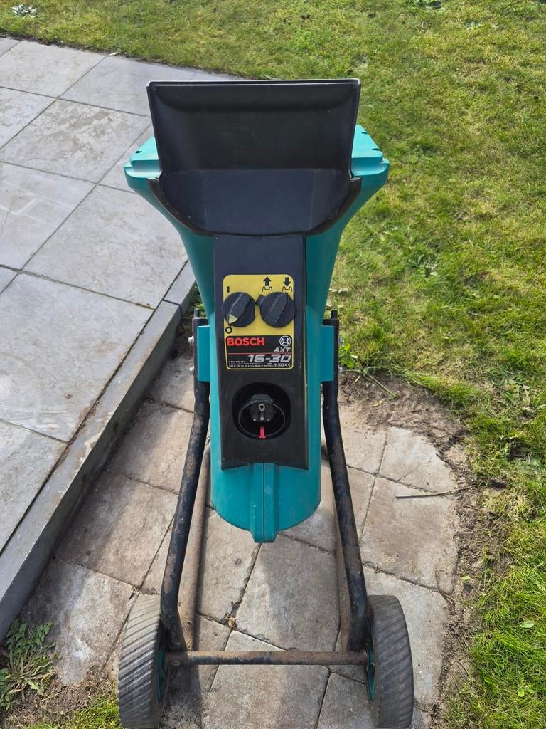 Déchiqueteuse - Bosch - AXT 16-30, Jardin & Terrasse, Déchiqueteurs, Enlèvement, Utilisé, Électrique, BOSCH