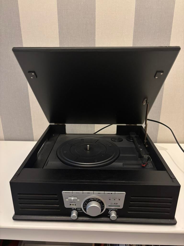 Platenspeler met ingebouwde boxen, Zo goed als nieuw, USB-aansluiting, Platenspeler, Ophalen