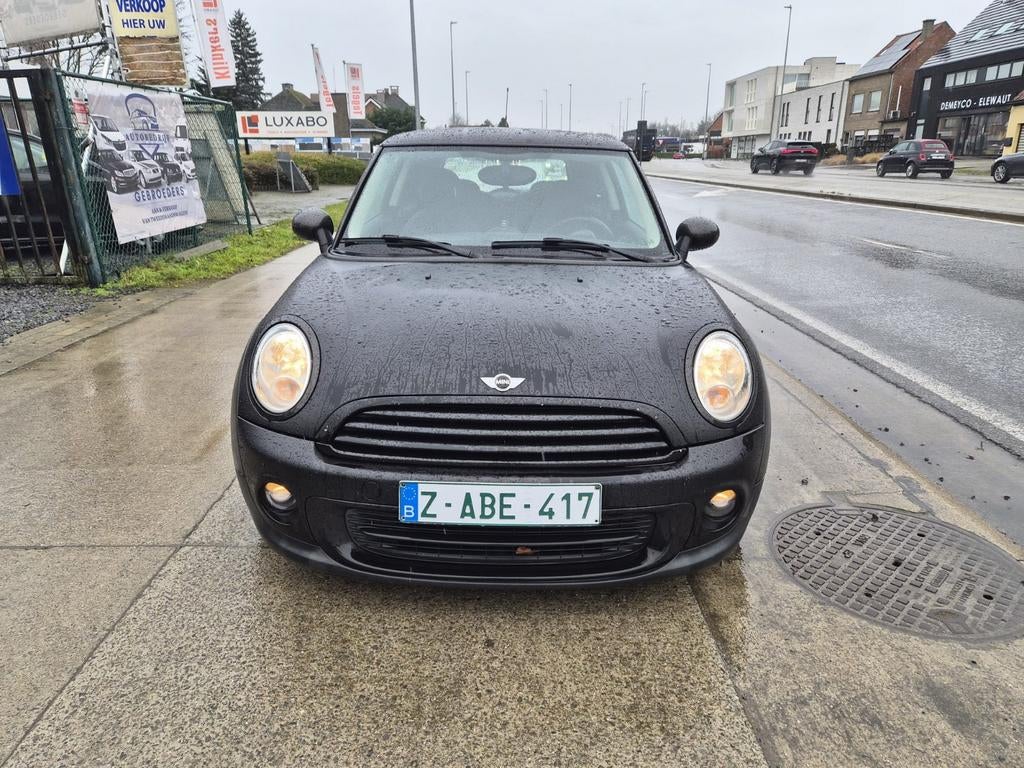 Mini one r56 verlaagd ( origineel veringen zijn erbij ), Auto's, Mini, Bedrijf, Cooper, Te koop, Benzine