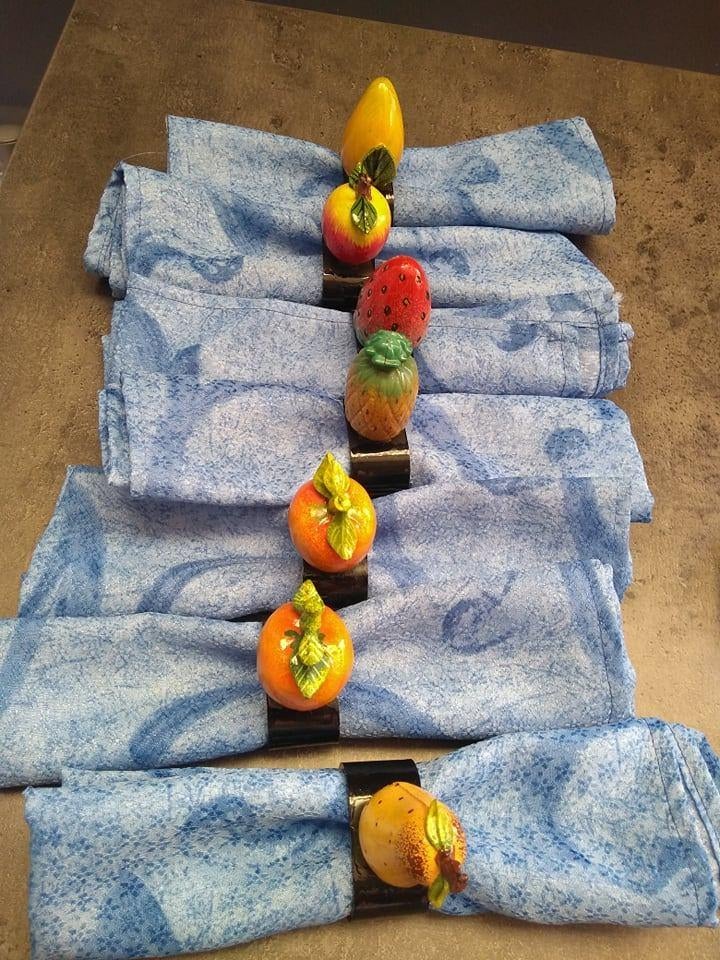 servetringen fruit met blauwe stoffen servetten, Ophalen of Verzenden