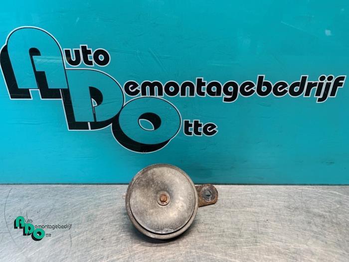 Claxon van een Mitsubishi Colt (Colt 04-), Auto-onderdelen, Elektronica en Kabels, Mitsubishi, Gebruikt, 3 maanden garantie, Ophalen of Verzenden