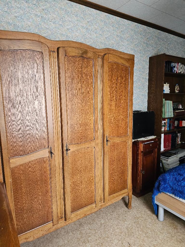 3 deurs kleerkast, Huis en Inrichting, Kasten | Kleerkasten, Gebruikt, 150 tot 200 cm, 150 tot 200 cm, 50 tot 75 cm, Met deur(en)