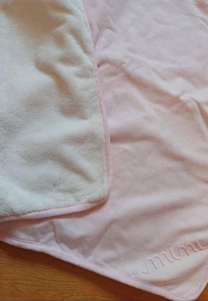 Dekentje absorba opschrift mini, Enfants & Bébés, Couvertures, Sacs de couchage & Produits pour emmailloter, Neuf, Couverture