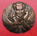 Broche médaillon Phoenix "Maurice 1946", Handtassen en Accessoires, Broches, Verzenden, Nieuw, Bruin, Koper
