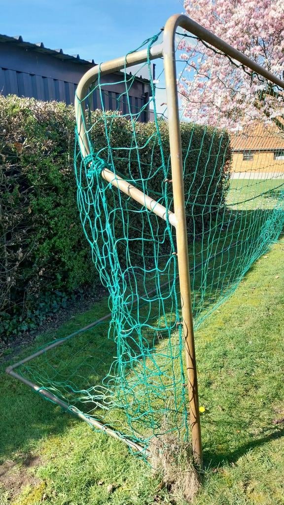 Voetbalgoal te koop, Ophalen