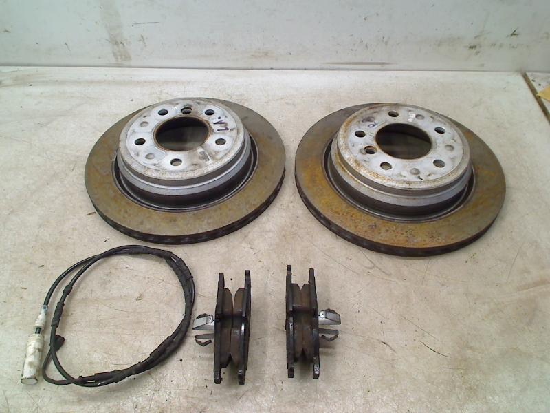 DISQUES ARRIERES (LA PAIRE) BMW 3 serie (E90) (6855008), Dhr. R. de Gouw, Utilisé, Info@123Parts.nl, De Bloemendaal 21 21
5221 EB  'S HERTOGENBOSCH, NL