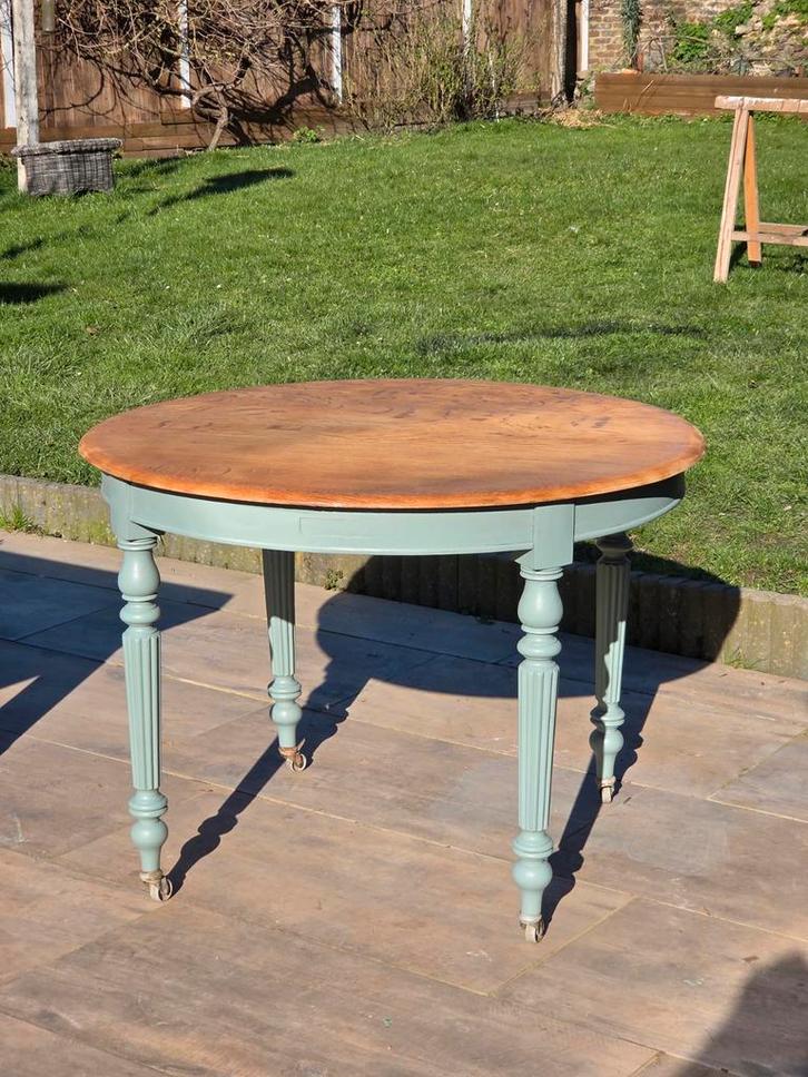 Superbe ancienne table de cuisine ou salle à manger vintage, Maison & Meubles, Tables | Tables à manger, Enlèvement