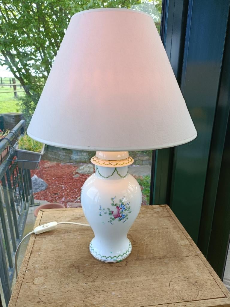 Lampe d'intérieur en porcelaine, Ancien, Enlèvement, Utilisé, Autres matériaux