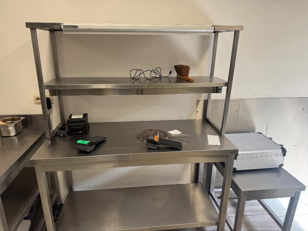 Table en inox, avec son étagère, Enlèvement, Neuf, sans emballage, Cuisinière, Friteuse et Grils