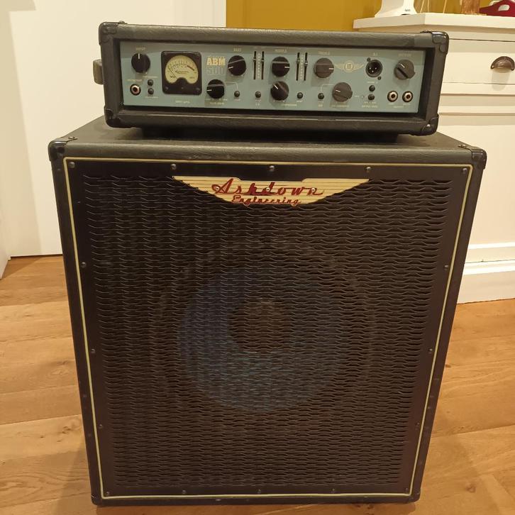 Ashdown versterker + amp 500W voor basgitaar, Muziek en Instrumenten, Versterkers | Bas en Gitaar, Gebruikt, Basgitaar, 100 watt of meer