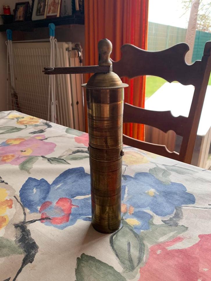 Oude antieke koperen koffiemolen- begin 20 ste eeuw, Antiek en Kunst, Antiek | Brons en Koper, Koper, Ophalen