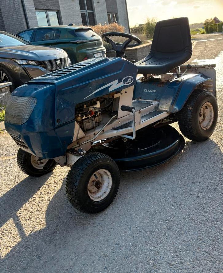 Tracteur tondeuse 12.5 hp a reparer, Jardin & Terrasse, Tondeuses autoportées, Utilisé, Bac de ramassage, Enlèvement