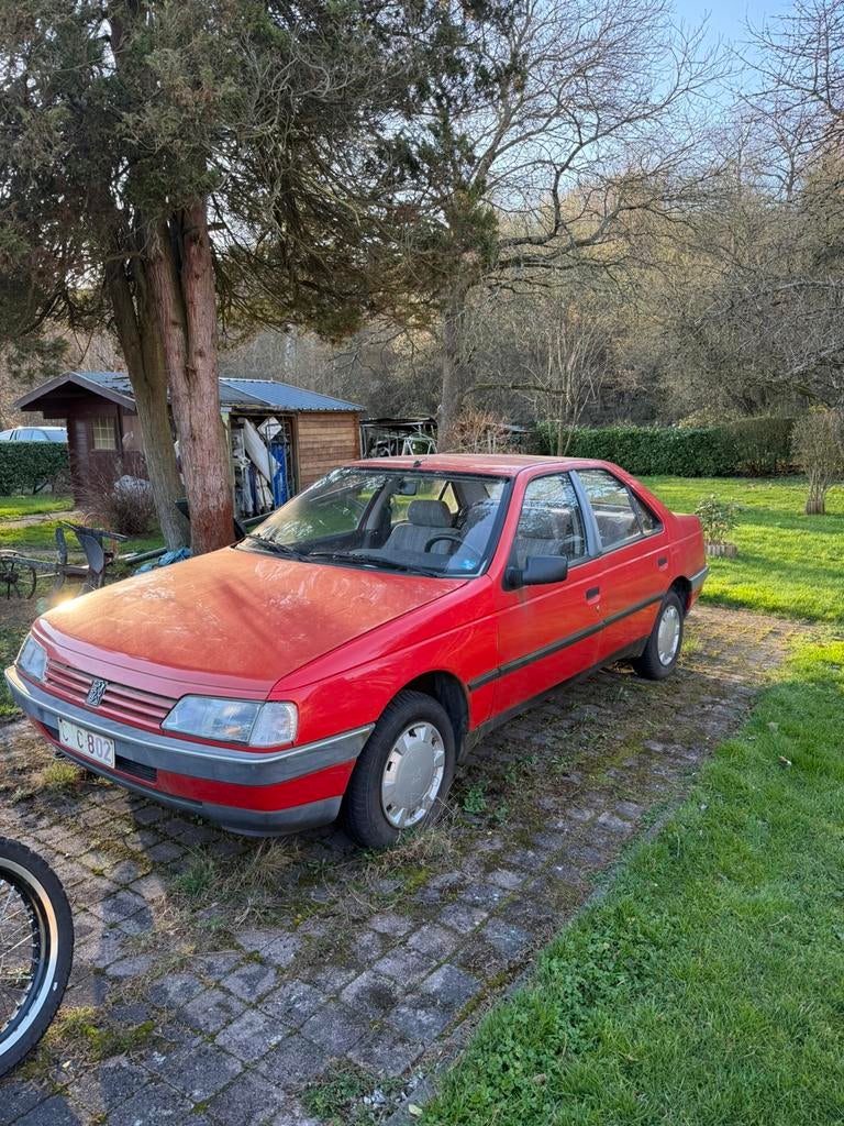 Peugeot GL 405, Autos, Peugeot, Particulier, Air conditionné, Radio, Essence, Coupé, 5 portes, Boîte manuelle, Rouge, Gris, Carnet d'entretien