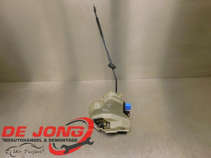 Serrure portière mécanique 4portes arrière droite d'un Vo, Autos : Pièces & Accessoires, Volkswagen, -, 3 mois de garantie, Utilisé