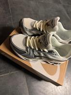 ASICS gel kayano | black and white | 41.5 | new with tags, Kleding | Heren, Schoenen, Wit, Nieuw, Ophalen of Verzenden, Sneakers