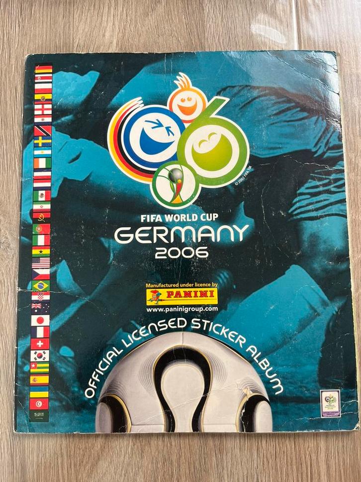 Album panini complet, Verzamelen, Sportartikelen en Voetbal, Zo goed als nieuw, Ophalen of Verzenden