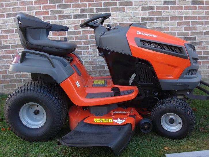 Tracteur Tondeuse Husqvarna, Jardin & Terrasse, Tondeuses autoportées, Utilisé, 90 à 120 cm, Démarrage électrique, Fonction de mulching