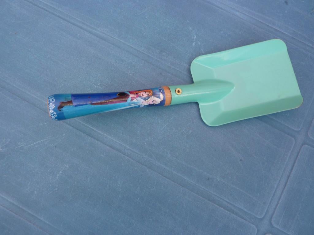 Petite Pelle Reine des Neiges (en métal et bois), Enlèvement, Autres personnages, Neuf, Autres types