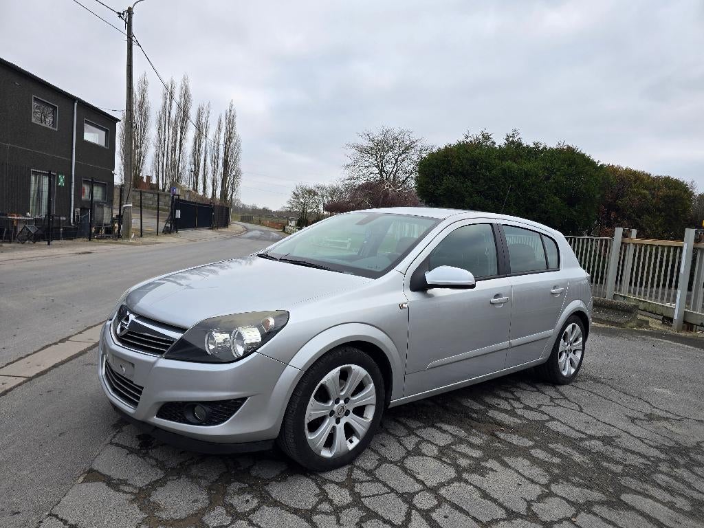 Opel Astra 1.7 cdti - 196 000km - 07/2008 - airco, Auto's, Opel, Stof, 1686 cc, Bedrijf, Grijs