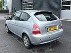 Hyundai Accent 1.4i Dynamic Joy , Airco / motorschade, Argent ou Gris, Entreprise, Boîte manuelle, 1055 kg
