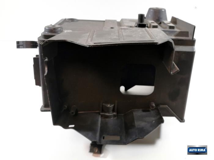 Accubak van een Volvo V50, Auto-onderdelen, Carrosserie, Volvo, Gebruikt, 3 maanden garantie, Ophalen of Verzenden