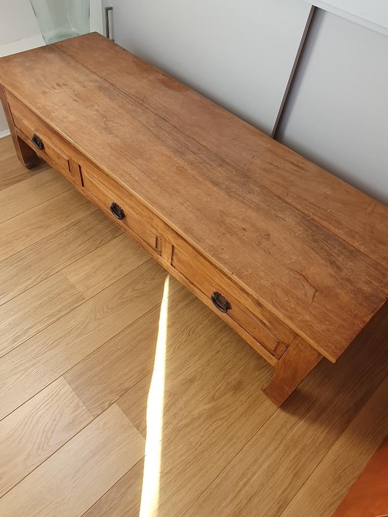 Meuble bas en chêne avec 3 tiroirs en très bon état, Enlèvement