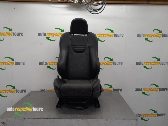 Stoel links van een Opel Zafira, Auto-onderdelen, Interieur en Bekleding, Opel, Gebruikt, 3 maanden garantie