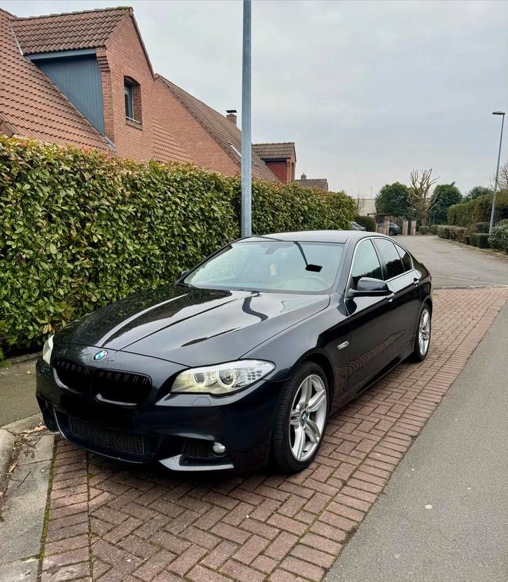 BMW SERIE 520D PACK M 2013, Autos, BMW, Particulier, Série 5, ABS, Caméra de recul, Airbags, Air conditionné, Apple Carplay, Bluetooth