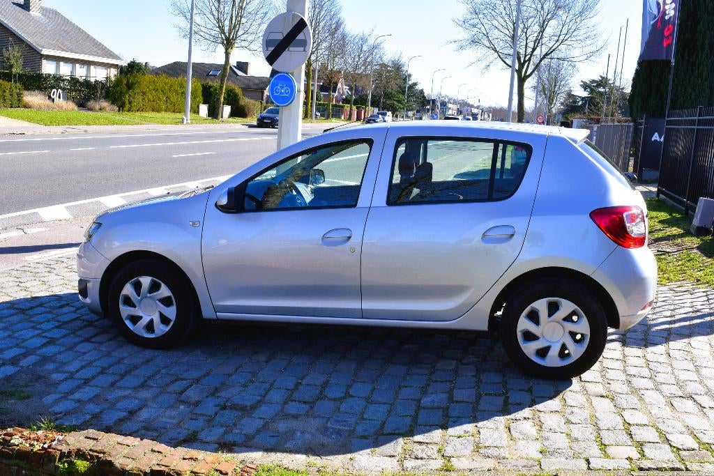 Dacia Sandero 0.9TCe/GPS/1st Owner/HISTORY/GARANTIE, Auto's, Voorwielaandrijving, Euro 5, Stof, Zwart