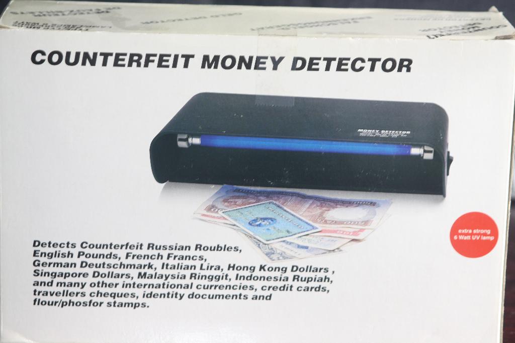 Vals geld detector, bod of chat plaatsen via 2dehands a.u.b., Ophalen