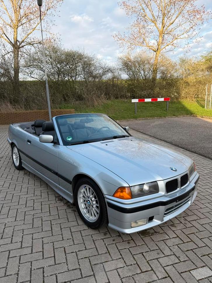 E36 325i handgeschakeld M-Pakket 1994 2e eigenaar!, Auto's, BMW, Bedrijf, 3 Reeks, ABS, Airbags, Alarm, Android Auto, Apple Carplay