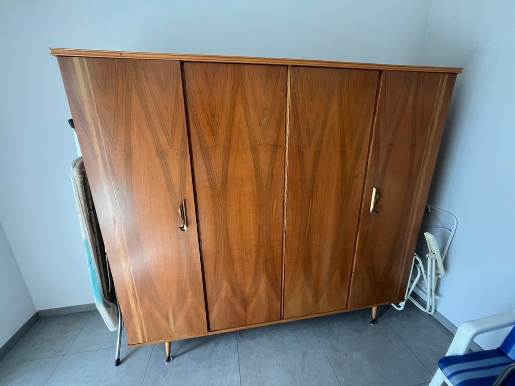 Prachtige vintage kast in mid-century modern stijl., Ophalen, Zo goed als nieuw