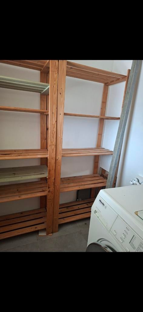 Houten rekken, opslag. 10€ per stuk. Doe gerust een bod., Ophalen