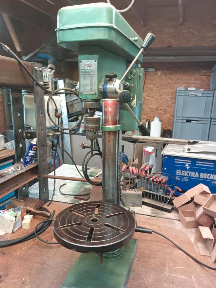 Professionele kolomboormachine 220v 1 meter hoogte, Doe-het-zelf en Bouw, Gereedschap | Boormachines, Boormachine, Ophalen