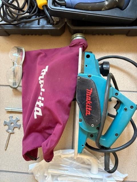 HAND MACHIENTJES, Bricolage & Construction, Outillage | Autres Machines, Comme neuf, Enlèvement ou Envoi