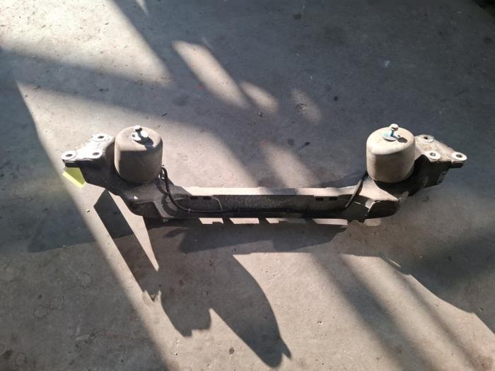 Motorsteun van een Volkswagen Phaeton, Gebruikt, -, Volkswagen, -