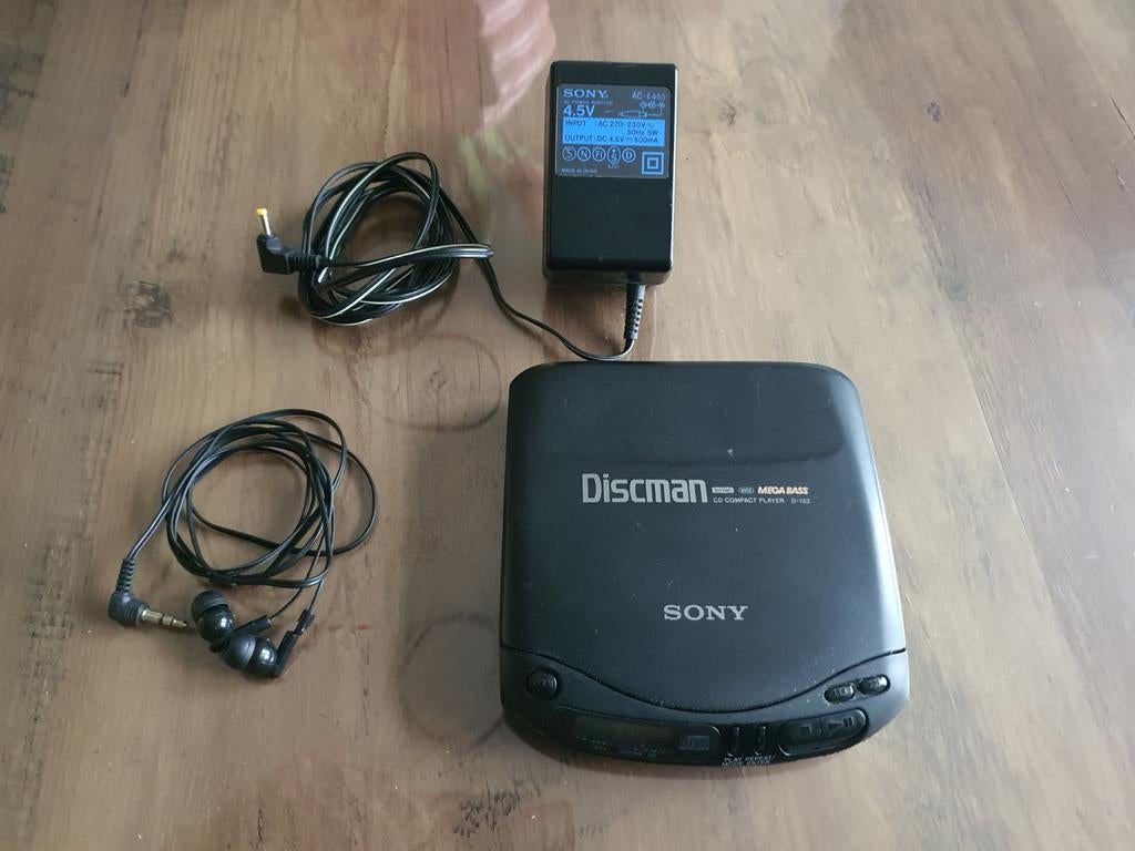 Sony D133 discman, TV, Hi-fi & Vidéo, Walkman, Discman & Lecteurs de MiniDisc, Enlèvement, Discman