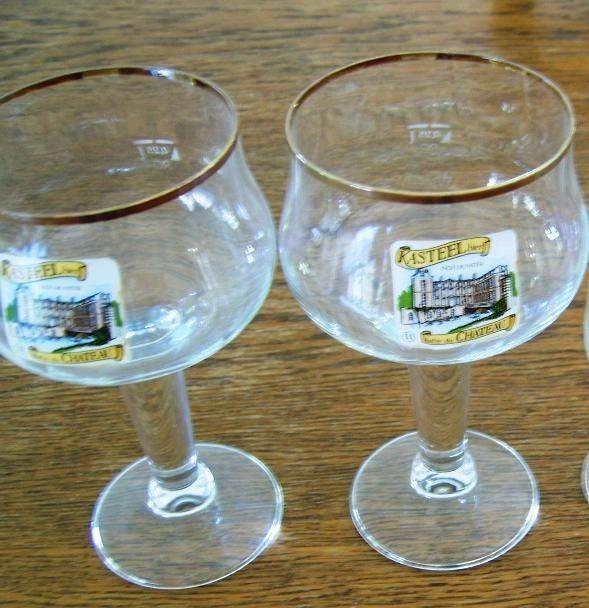 2 glazen voor Kasteelbier, Verzamelen, Glas en Drinkglazen, Gebruikt, Ophalen of Verzenden