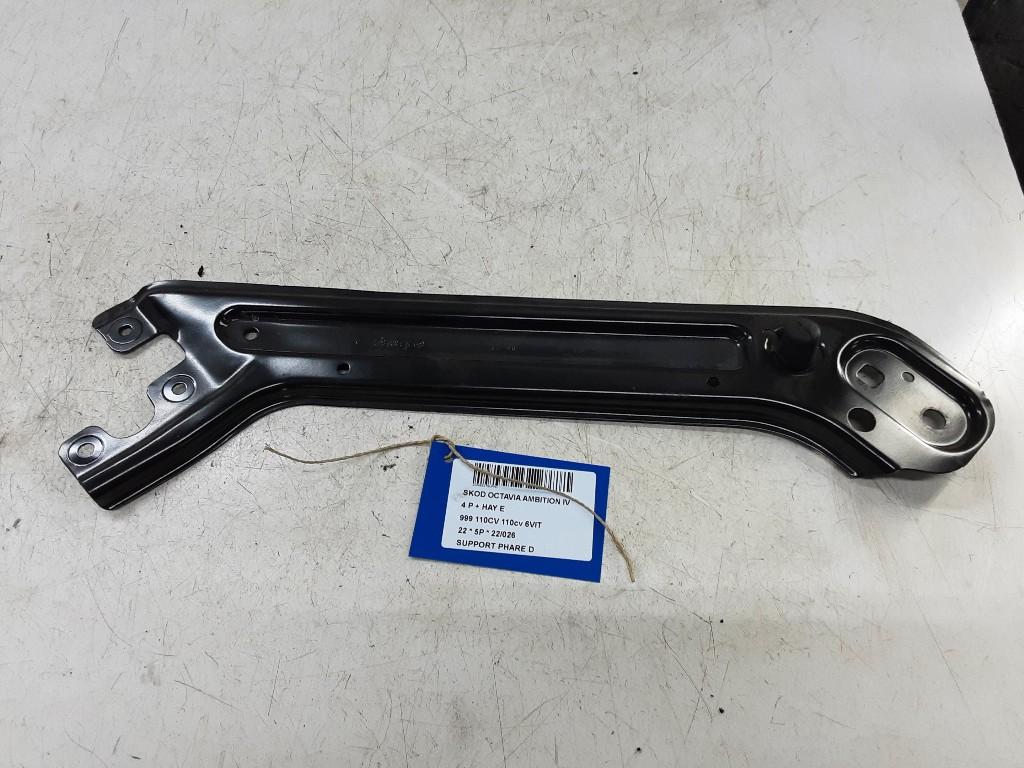 KOPLAMP HOUDER RECHTS Skoda Octavia (NXAA) (5E3805932), Auto-onderdelen, Verlichting, Gebruikt, Skoda