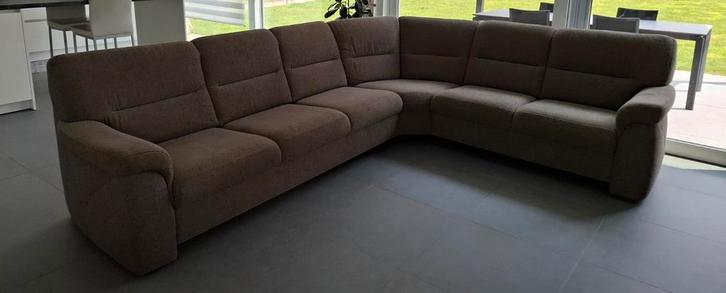 Ruime bruin/grijze hoekzetel in goede staat, Maison & Meubles, Canapés | Coins salons complets, Tissus, Enlèvement