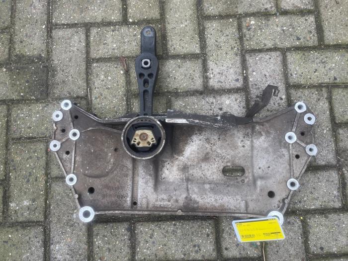 Faux châssis d'un Volkswagen Golf, Autos : Pièces & Accessoires, Suspension & Châssis, Volkswagen, Utilisé, 3 mois de garantie