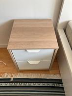Table de nuit, Autres dimensions, Beige, Comme neuf, Enlèvement