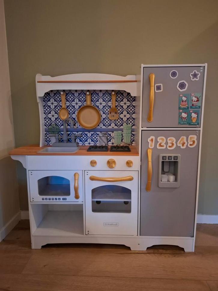 Speelgoed keuken Kidcraft met accessoires, Kinderen en Baby's, Speelgoed | Speelkeukens, Speelkeuken, Ophalen