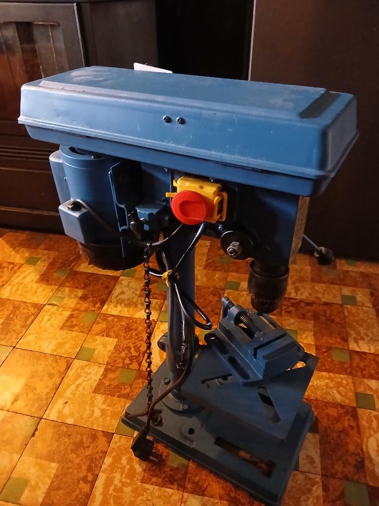 klomboormachine, Elektronische apparatuur, Overige elektronische apparatuur, Ophalen, Gebruikt