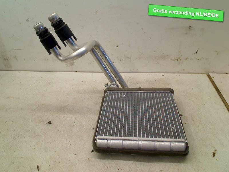 KACHELRADIATEUR Volkswagen Polo VI (AW1) (FS428001), Auto-onderdelen, Airco en Verwarming, Volkswagen, Gebruikt