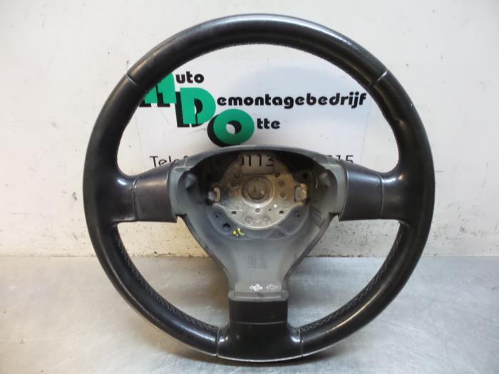 Volant d'un Volkswagen Golf Plus (Golf Plus 05-), Autos : Pièces & Accessoires, Commande, Volkswagen, Utilisé, Enlèvement ou Envoi